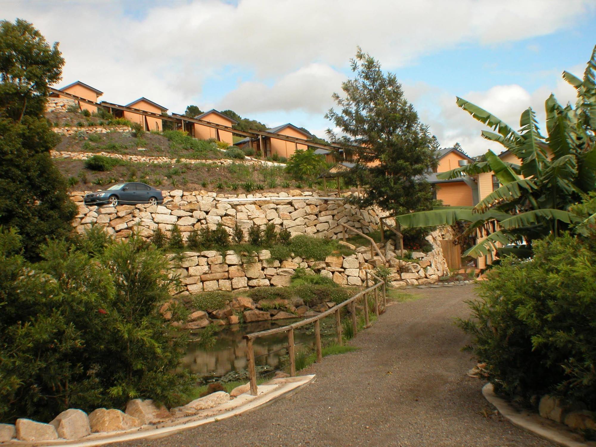 מלני Top Of The Hill מראה חיצוני תמונה